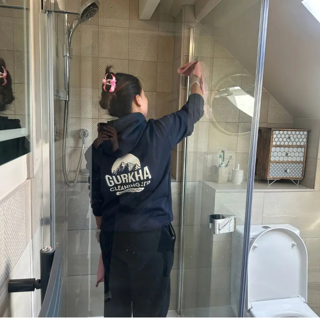 Cleaner preparing a rental property for handover in Winchester